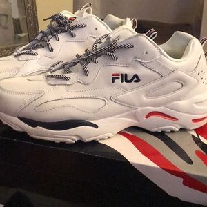 Size 13 FILA Ray Tracer